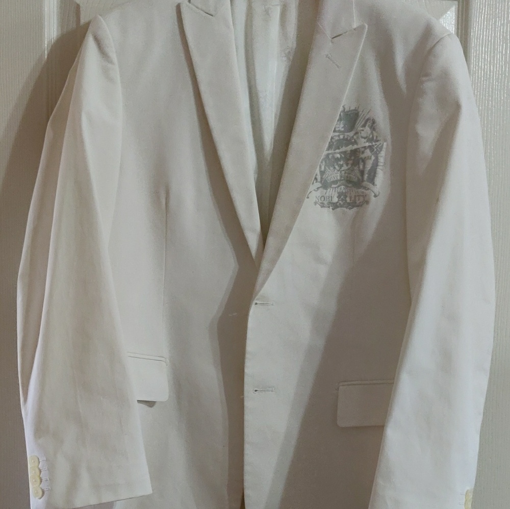 Express white blazer with felt